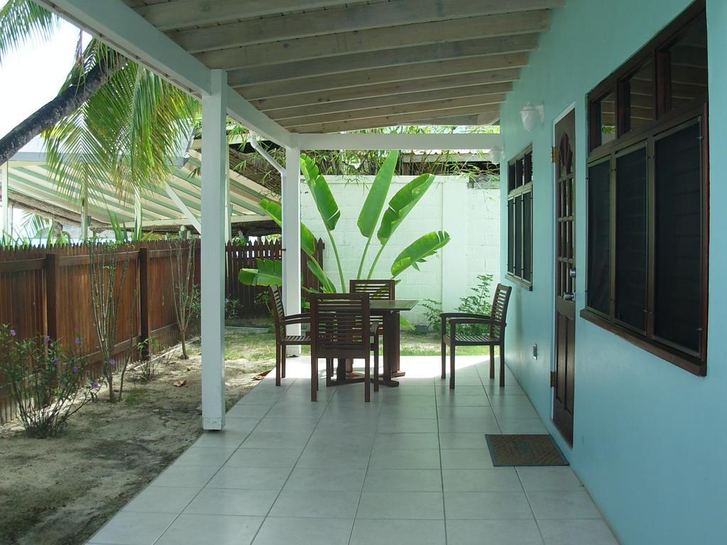 Buccaneer Beach Club Golful Dickenson Exterior foto